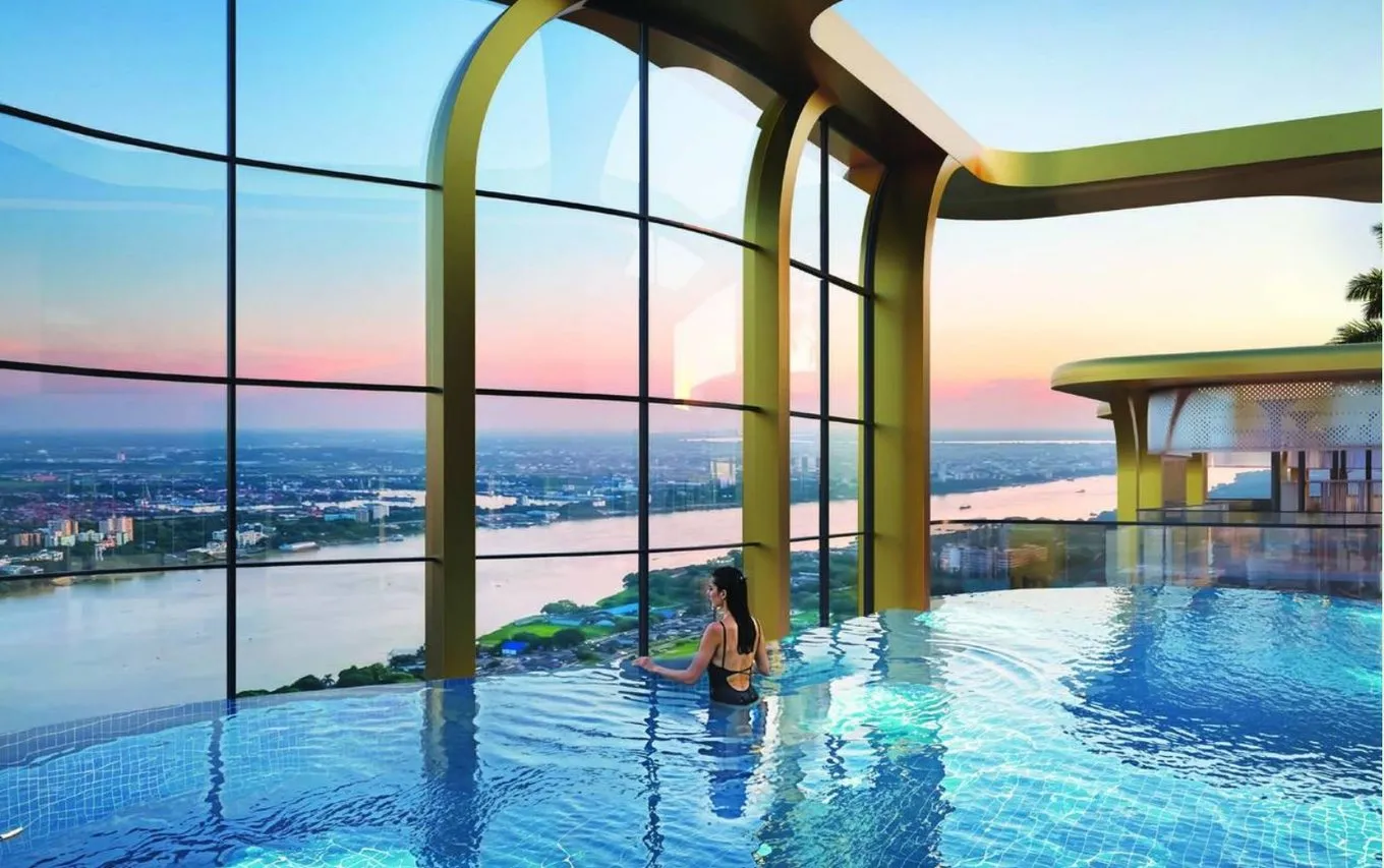 Infinity pool facing the Ganga at Nabham, the terrace club