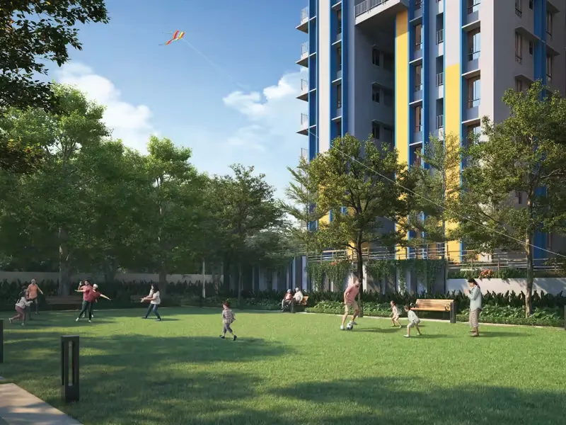 Central activity lawn with families playing