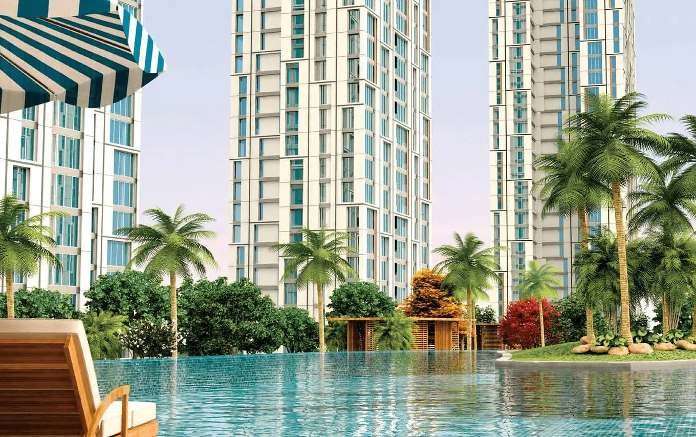Infinity-edge swimming pool